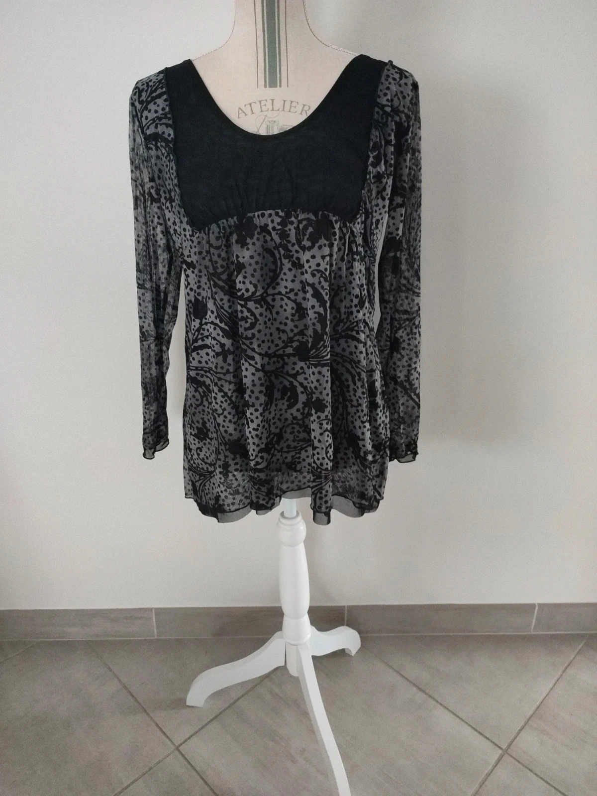 Haut femme taille 38 et 40 manches trois quarts